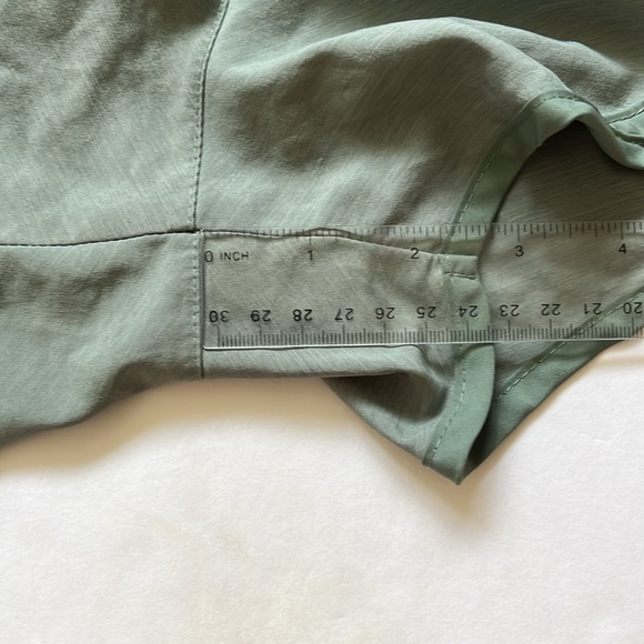 Nike women’s shorts - Picture 4 of 4